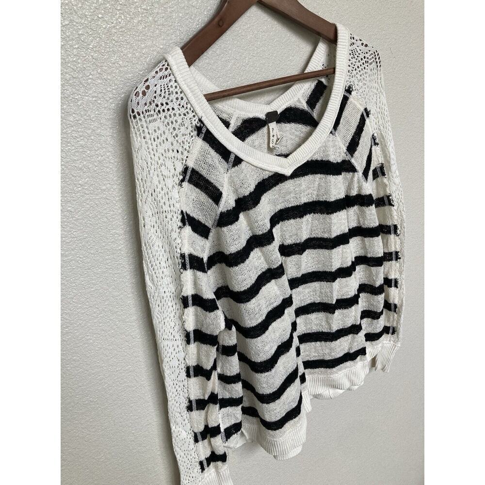 Free People black white stripe knit pullover sweater small crochet boho hippie - Picture 2 of 5